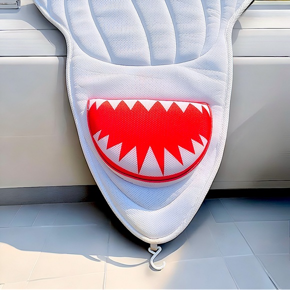 Shark-Shaped Full-Body Bath Pillow Mat: Quick-Dry and Machine Washable - Picture 8 of 12